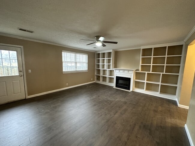 Building Photo - 2962 Baby Ruth Ln