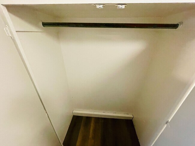 Building Photo - Studio apartment for RENT in South Lake Tahoe