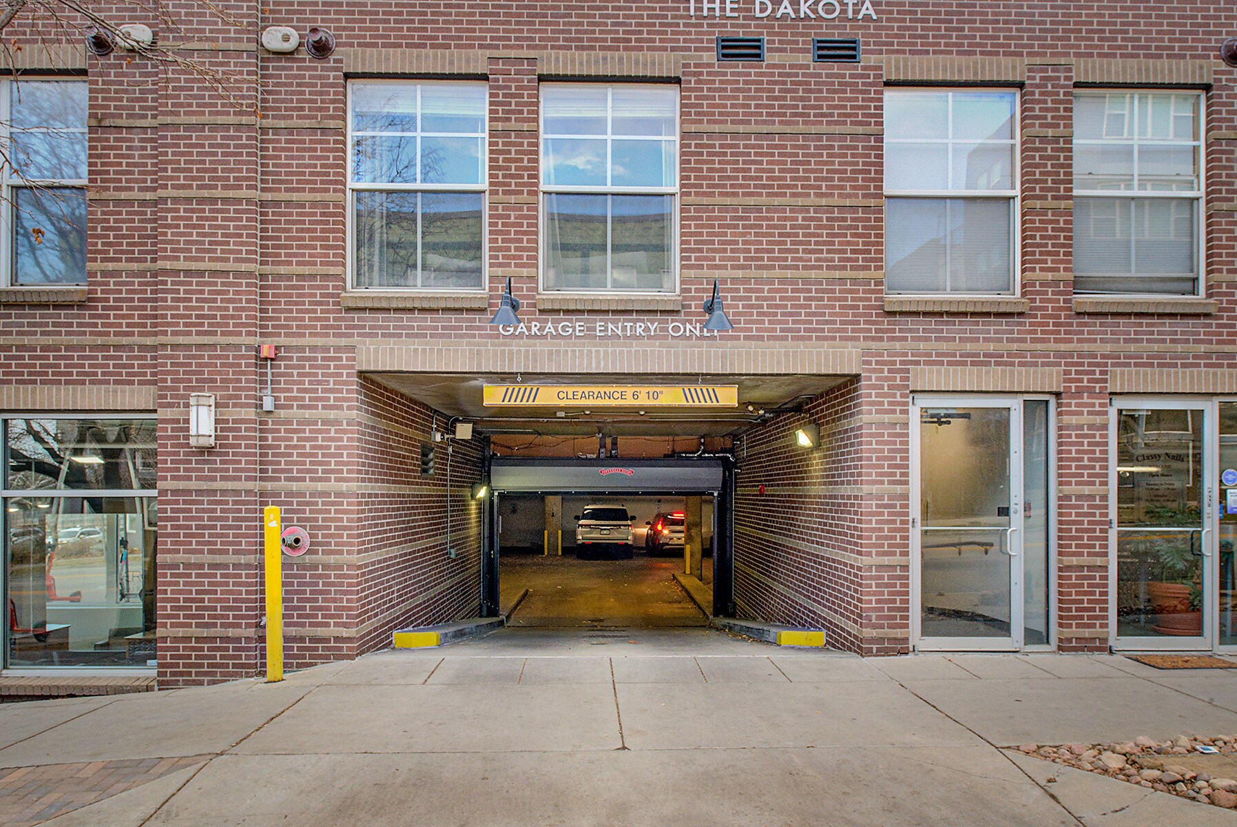 Building Photo - 1441 Central St