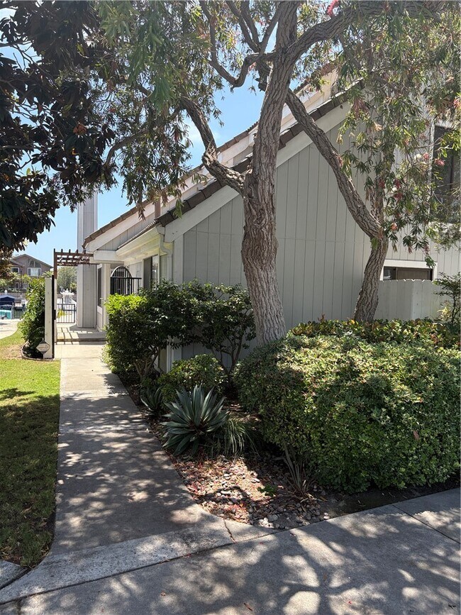 Building Photo - 3566 Windspun Dr