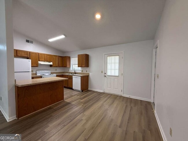 Building Photo - 105 Boxwood Ct