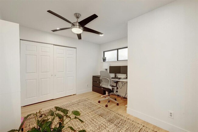 Building Photo - 4159 Steck Ave