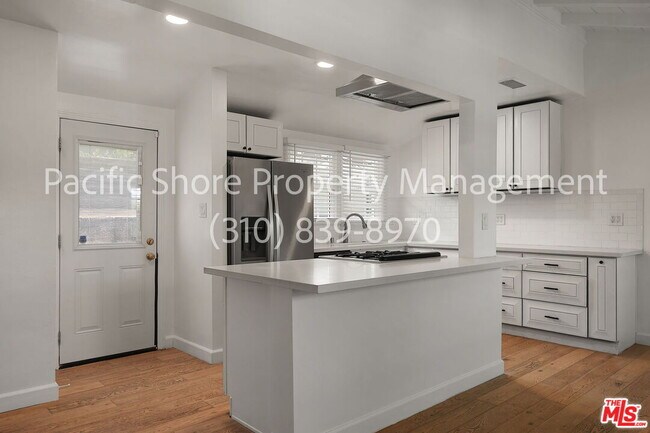 Building Photo - 2884 Dunleer Pl