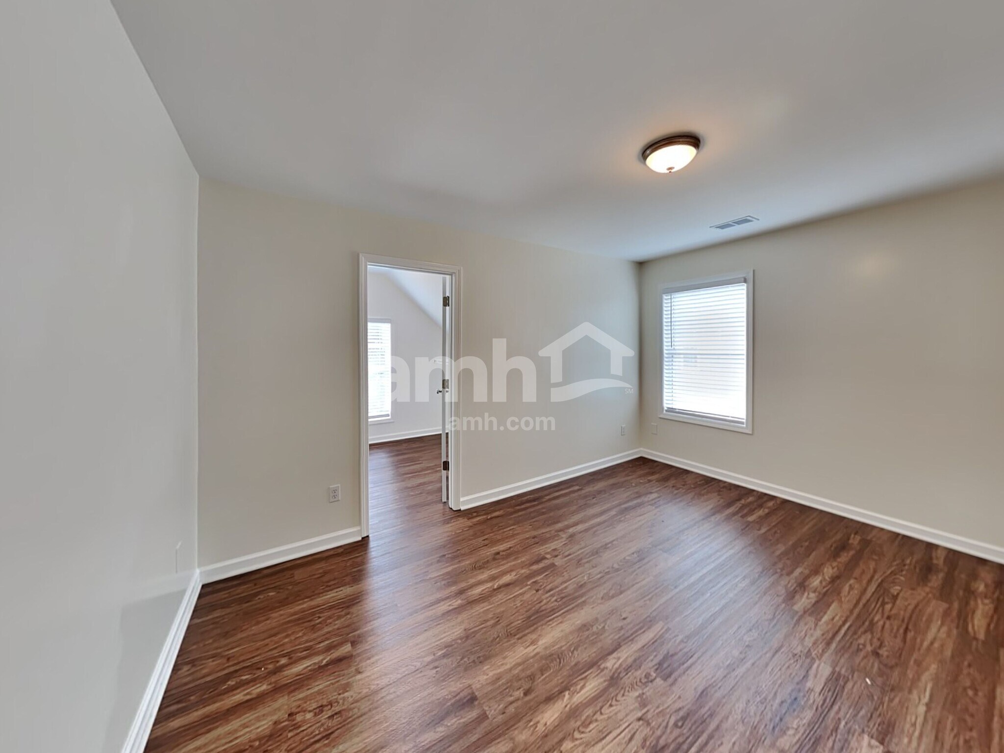 Building Photo - 303 Millpond Pkwy