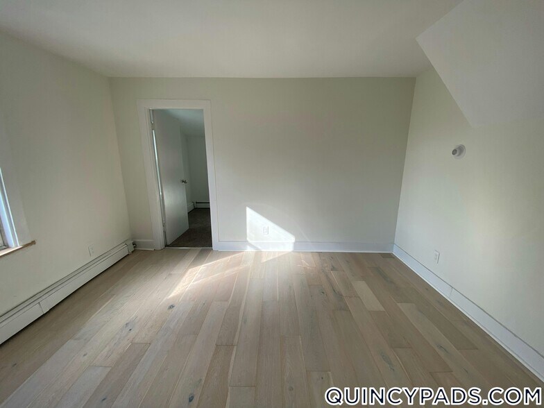 Building Photo - 71 Water St