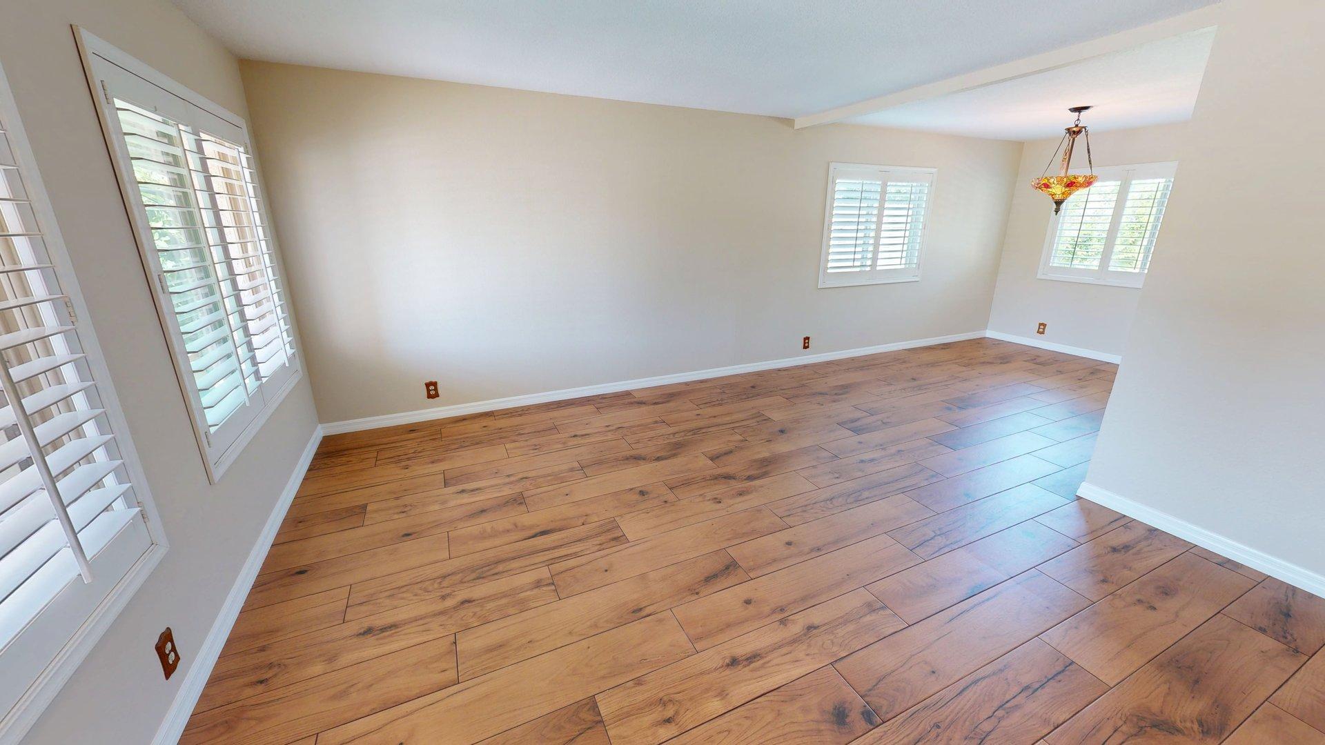 Building Photo - 2431 Deerfield Ct