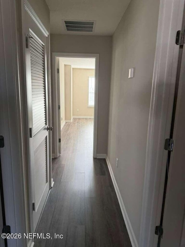 Building Photo - 12846 Josslyn Ln