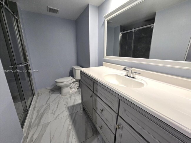 Building Photo - 7400 Radice Ct