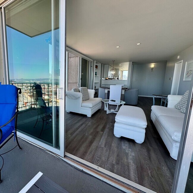Building Photo - Just Unpack, Pour a Beverage, & Cue the Su...