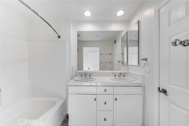 Building Photo - 814 Silk Tree