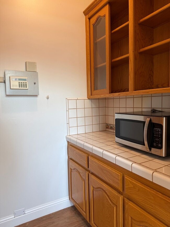 Building Photo - Charming Jackson Home