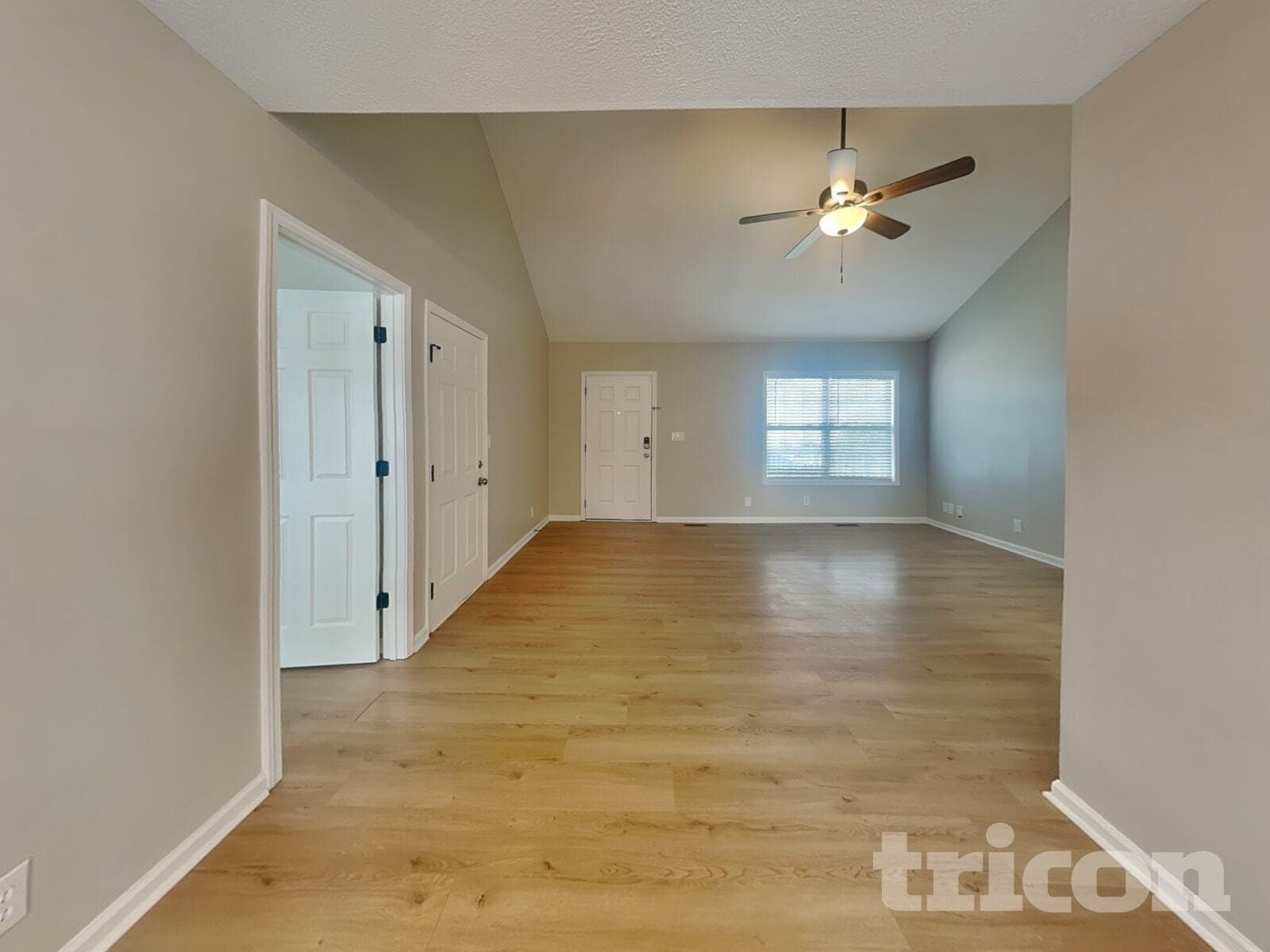 Building Photo - 252 Senator Dr