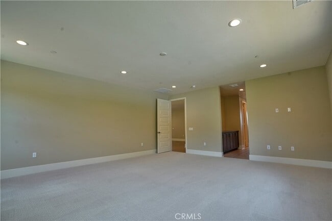 Building Photo - 6544 Canyon Oaks Dr