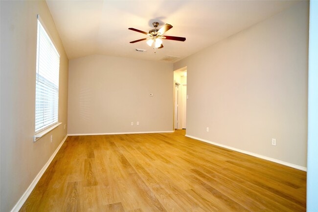 Building Photo - 9010 Grackle Run Ln