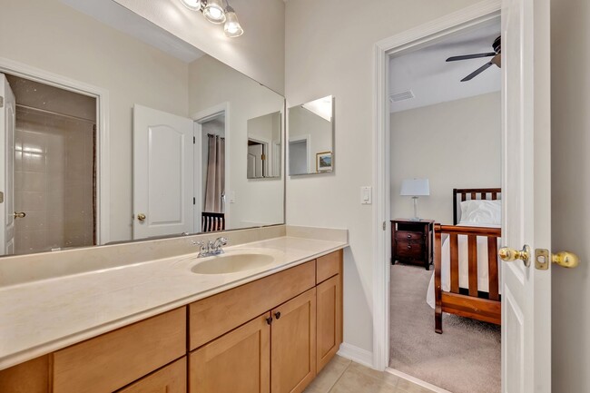 Building Photo - Baldwin Park Charmer