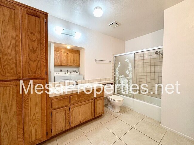 Building Photo - 19182 Elm Dr