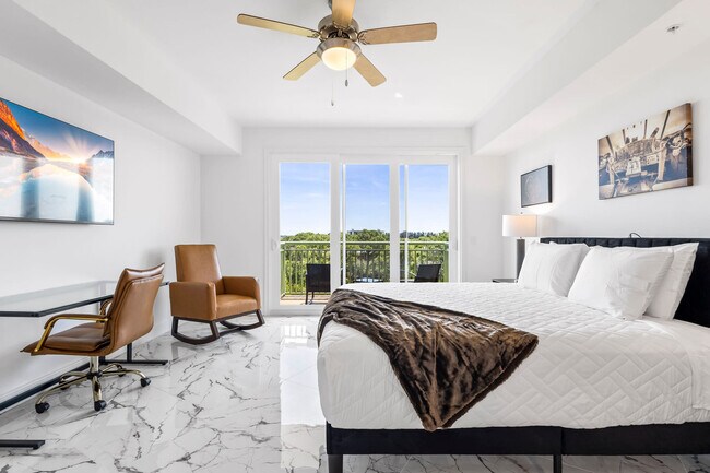 Building Photo - 605 Kemp St