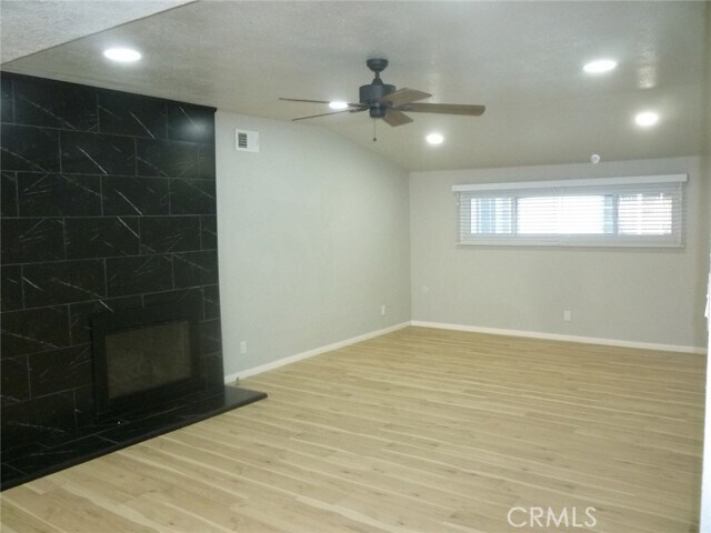 Building Photo - 1432 W 172nd St