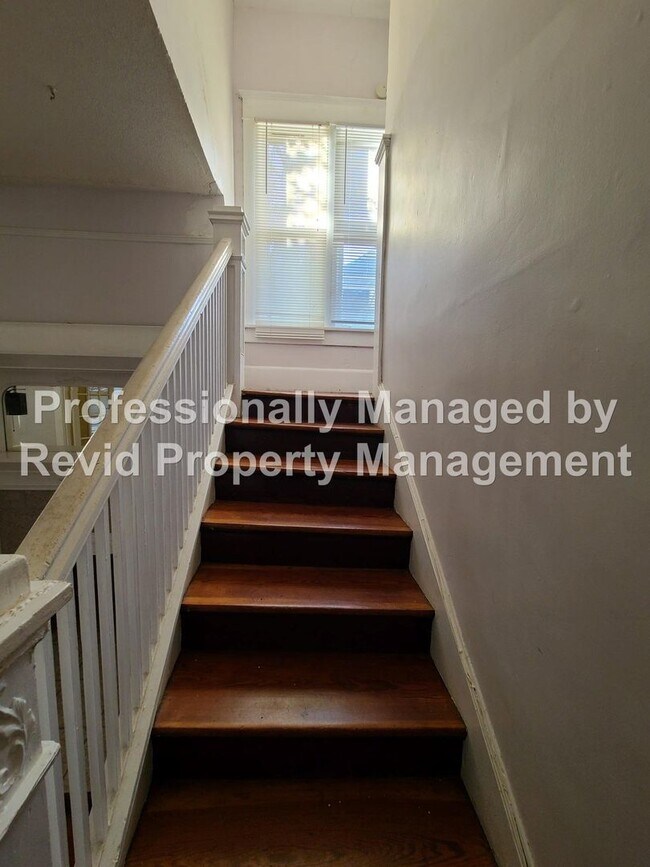 Building Photo - First Month Free on a 13-Month Lease