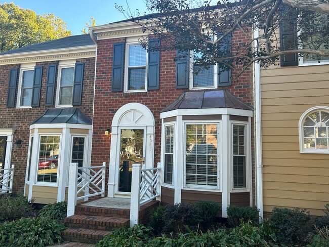 Building Photo - 2 Bed | 2.5 Bath Townhouse In North Raleig...