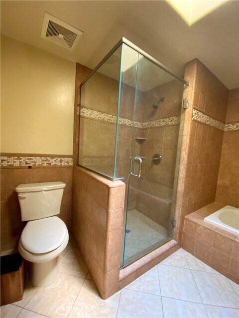Building Photo - 4959 Laurel Canyon Blvd