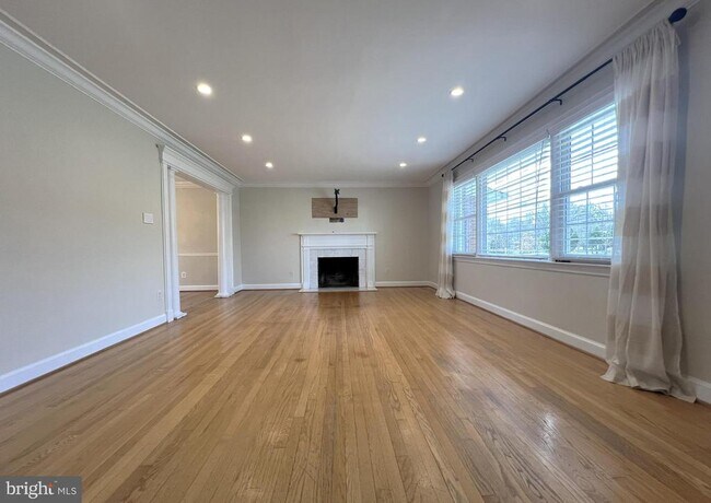 Building Photo - 1201 Allendale Rd