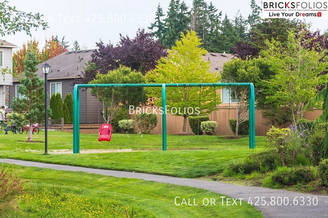 Building Photo - 18325 31st Ave SE