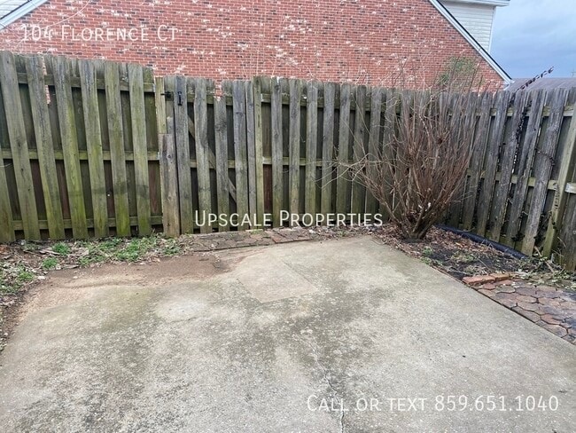 Building Photo - 104 Florence Ct