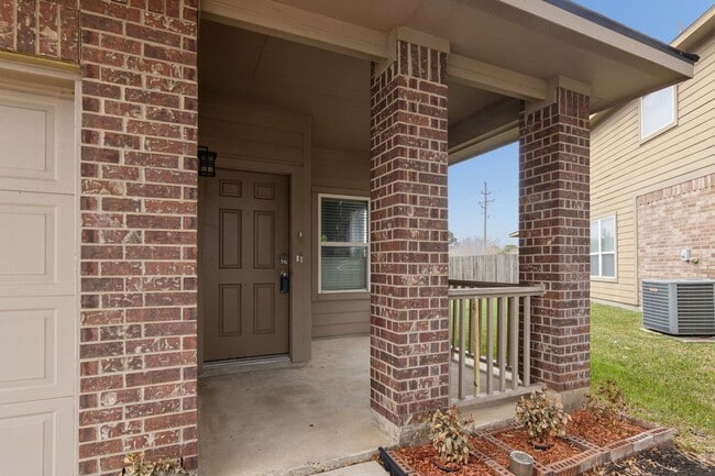 Building Photo - 7459 Tonsley Springs Dr