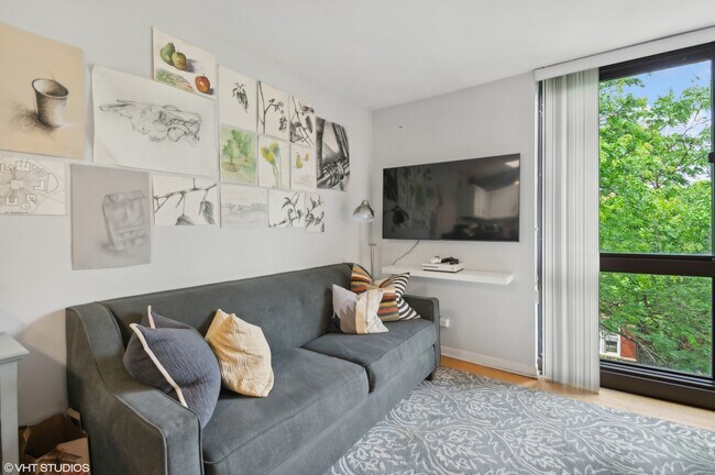 Building Photo - 2201 N Cleveland Ave