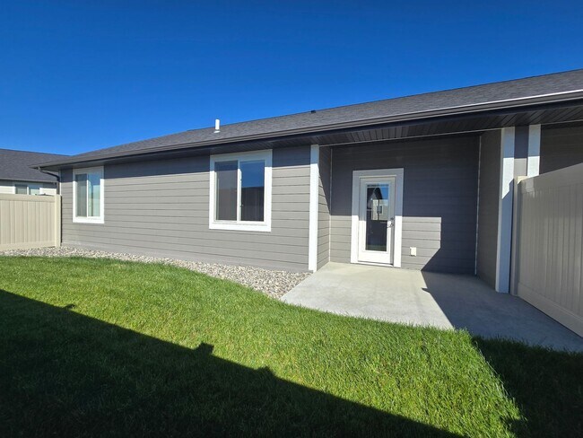 Building Photo - 6314/6316 Decker Lane
