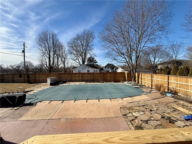 Building Photo - 101 Fox Glove Ln