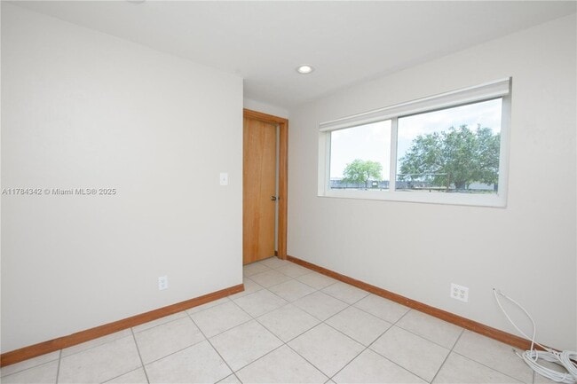 Building Photo - 24595 SW 147th Ave