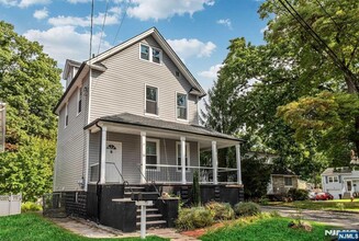 Building Photo - 53 Davis Dr