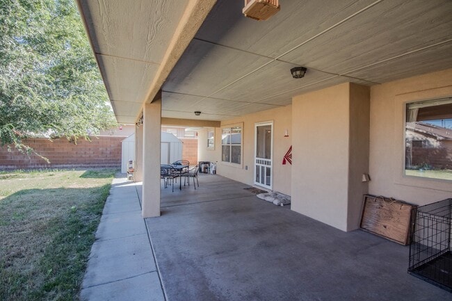 Building Photo - Beautiful home in a great neighborhood