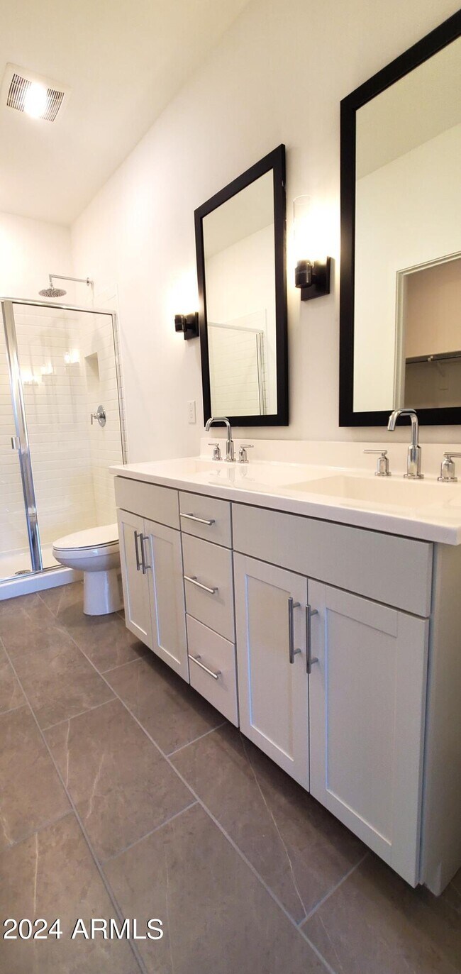 Building Photo - 7812 N 79th Dr