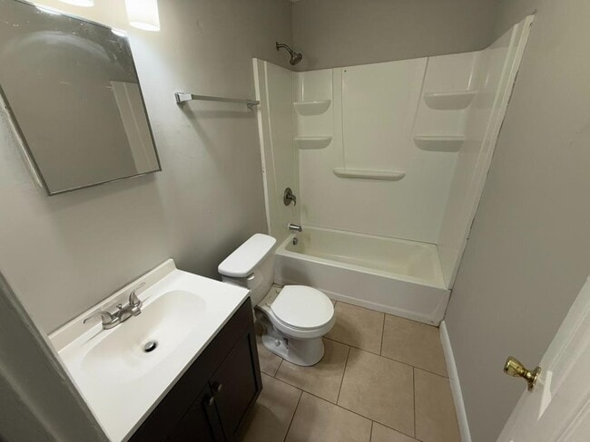 Building Photo - 5009 Brewer Ct