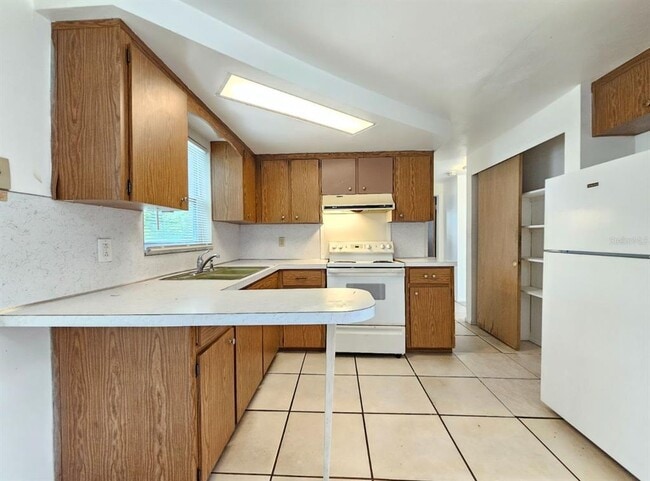 Building Photo - 1019 Maybury Dr