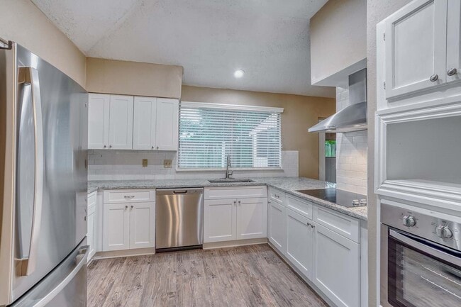 Building Photo - 10579 Twilight Moon Dr