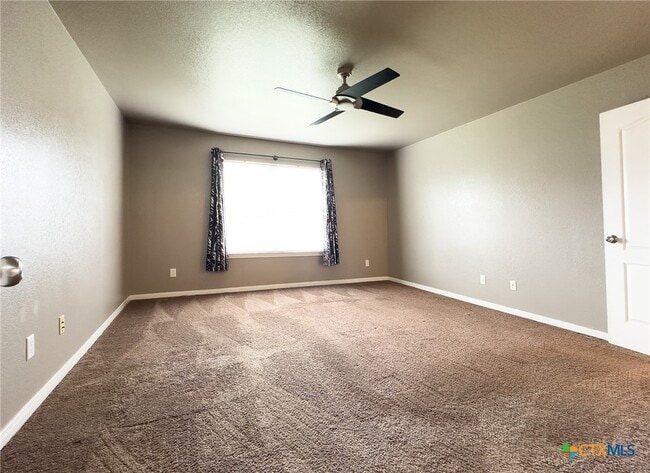 Building Photo - 308 Oak Ridge Dr