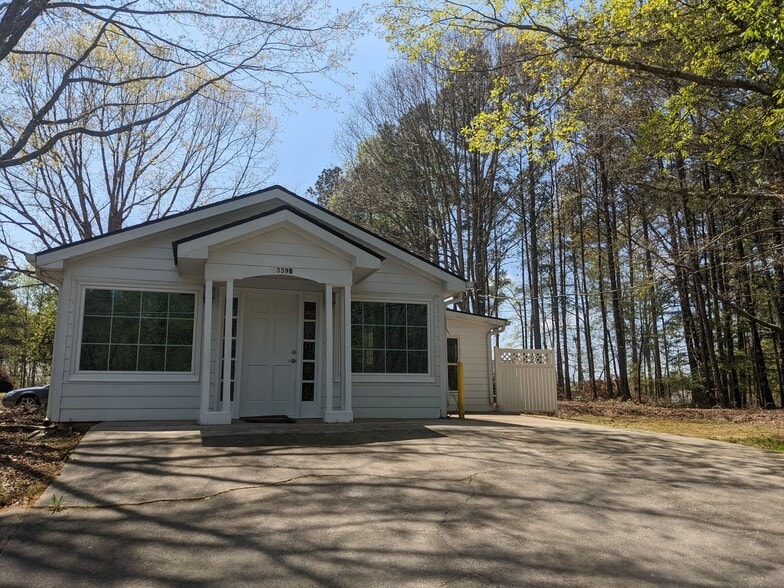 Building Photo - 6339B Gaines Ferry Rd