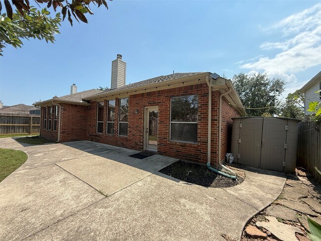 Building Photo - 5126 Winterwood Dr