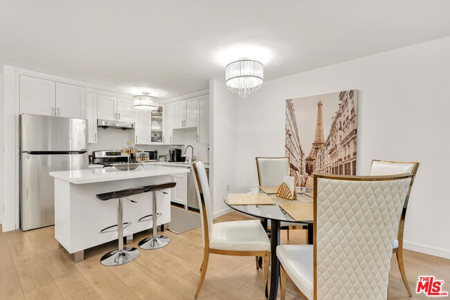 Building Photo - 9950 Durant Dr