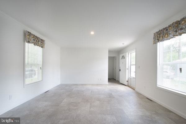 Building Photo - 16 Loxley Ln