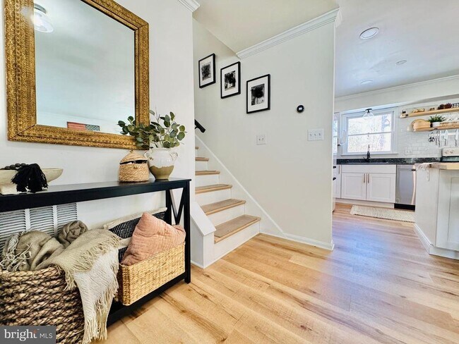 Building Photo - 1101 Harbour Dr