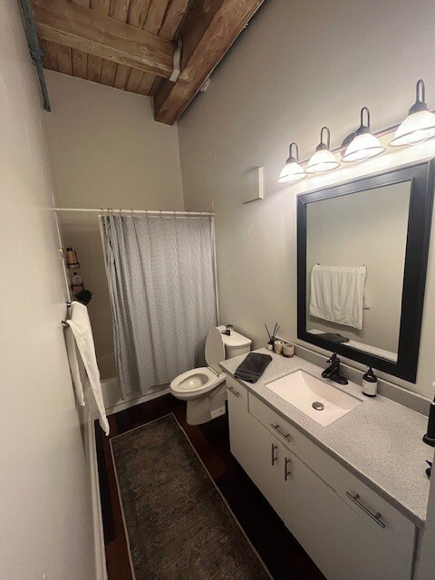 Building Photo - 225 W Huron St