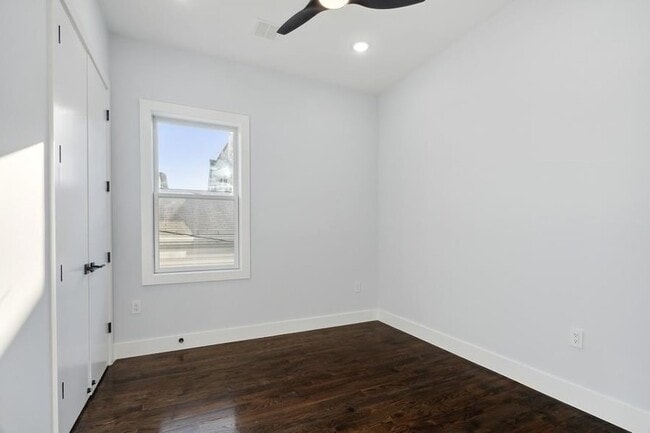 Building Photo - 122 Terrace Ave