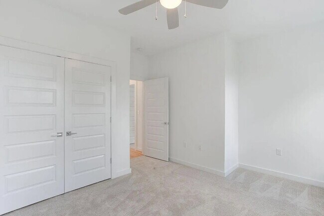 Building Photo - 1212 Porter St