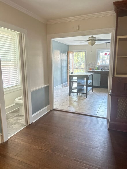 Building Photo - 38 Harvey St