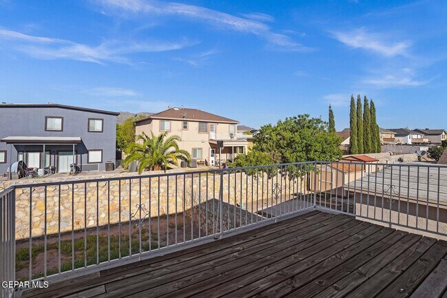 Building Photo - 11025 Bullseye St